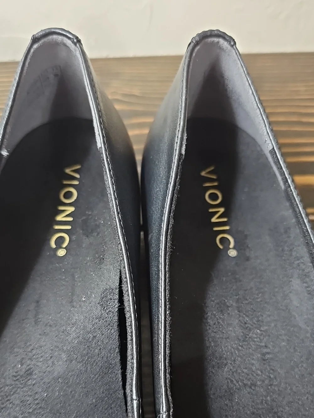 Vionic Hayes Loafer Black Leather Women's